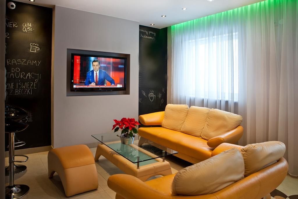 Nu Hotel Łódź Buitenkant foto