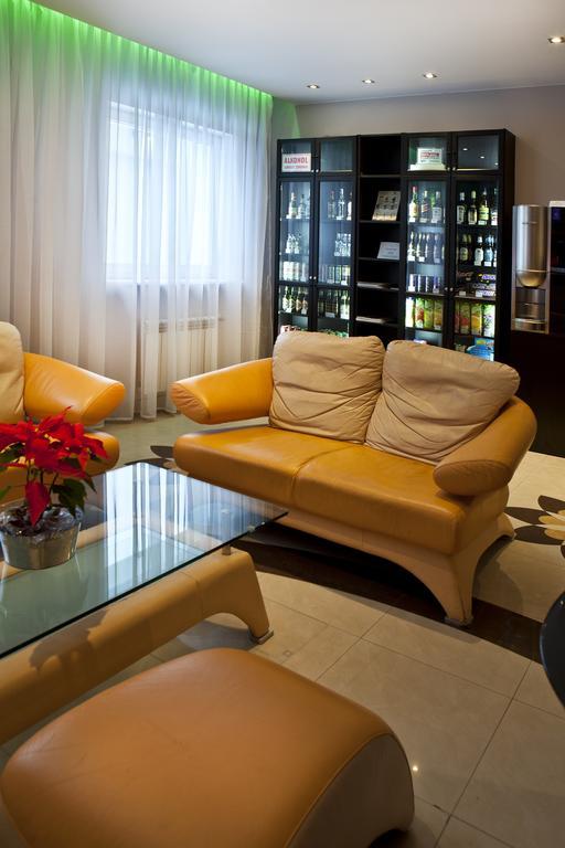 Nu Hotel Łódź Buitenkant foto