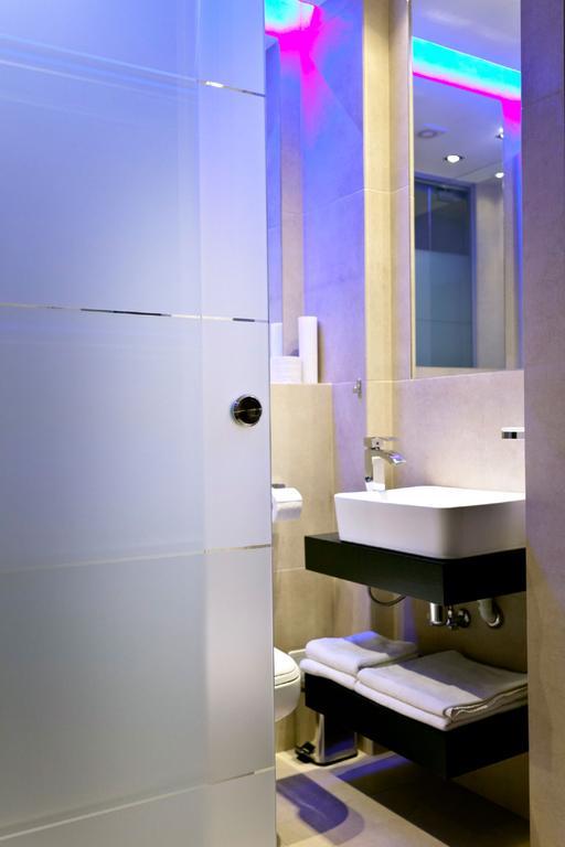 Nu Hotel Łódź Buitenkant foto