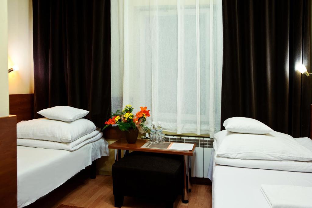 Nu Hotel Łódź Buitenkant foto